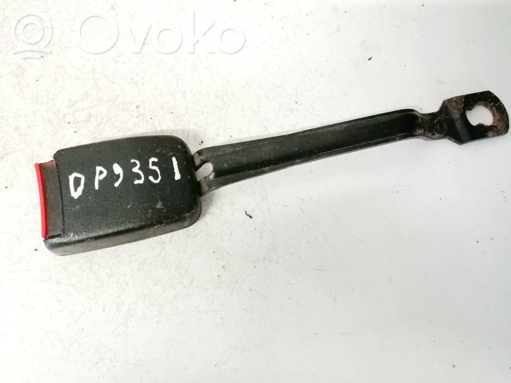 Etuistuimen turvavyön solki   8D0857755,8D0857755