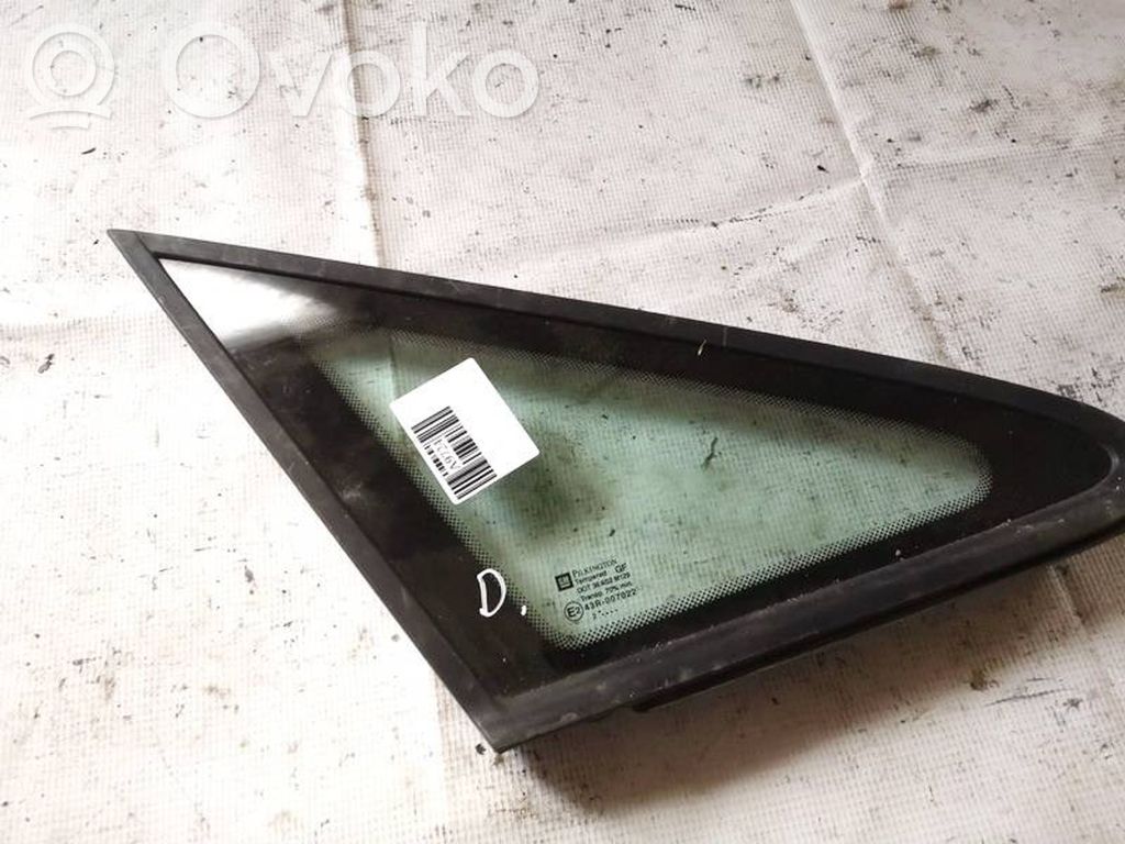 Opel Zafira A Geam triunghi față
