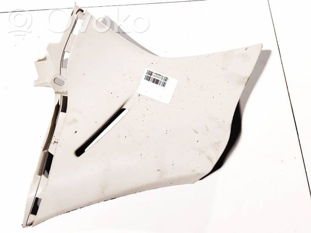 Mazda 2 Kita salono detalė 