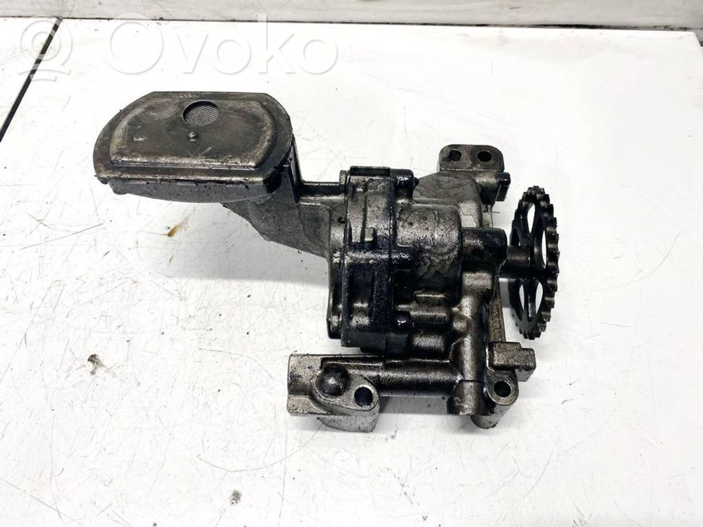 Peugeot 407 Oil pump 