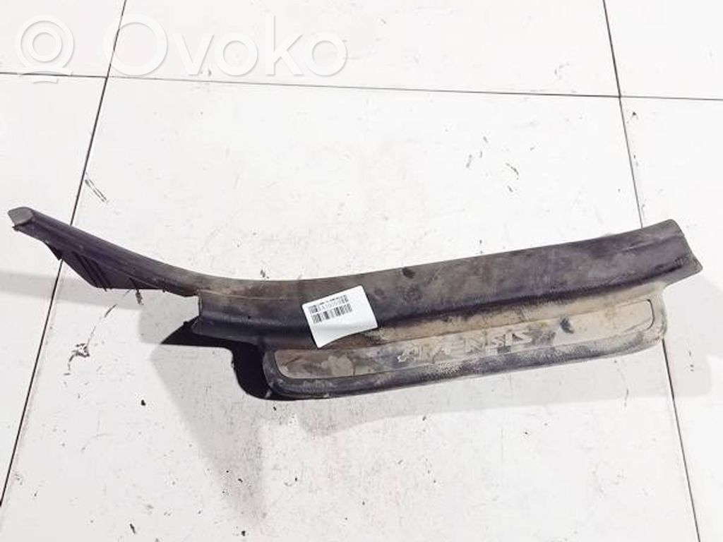 Toyota Avensis T250 Listwa progowa tylna