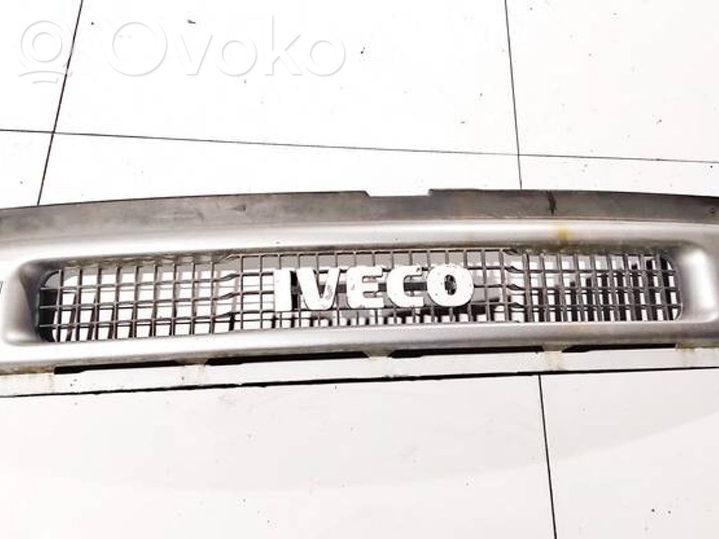 Iveco Daily 40.8 Etusäleikkö 