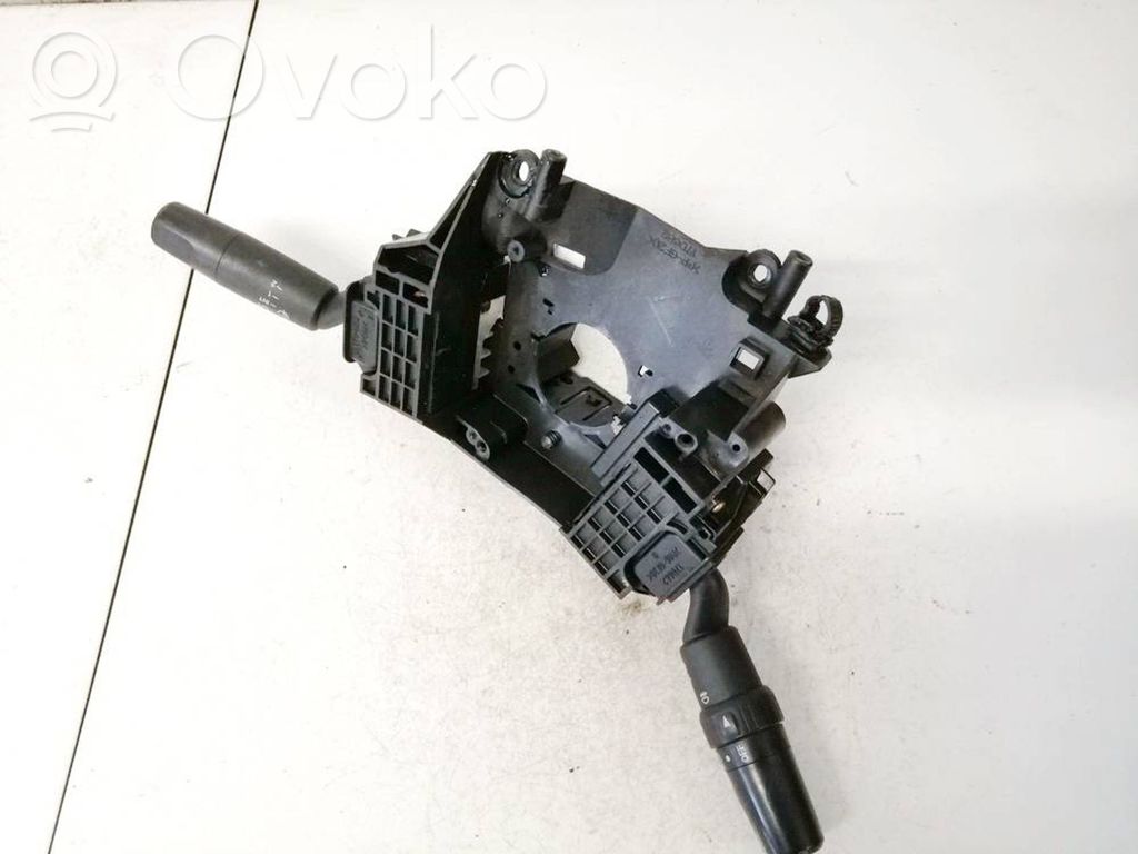 Mazda 3 I Leva/interruttore dell’indicatore di direzione e tergicristallo 