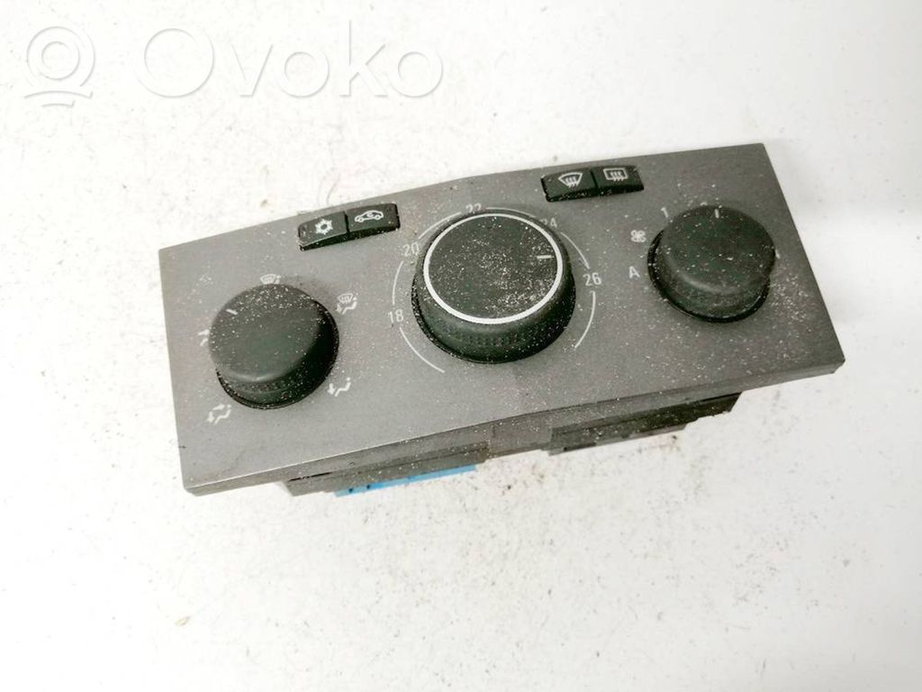 Opel Astra H Panel klimatyzacji 