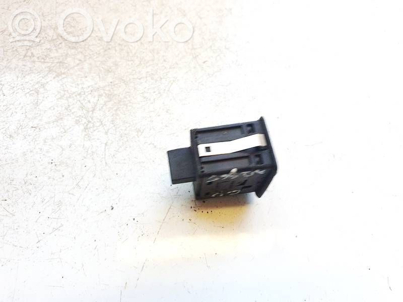 Przyciski szyb   6902174,02020A,15869800,6902174