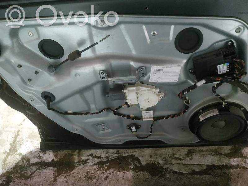 Mercedes-Benz R W251 Regulador con motor de la ventanilla de la puerta corredera 