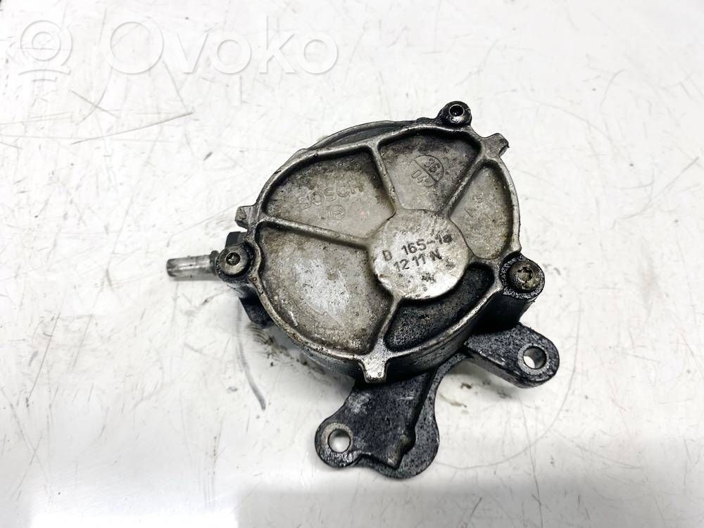 Peugeot 407 Vacuum pump 