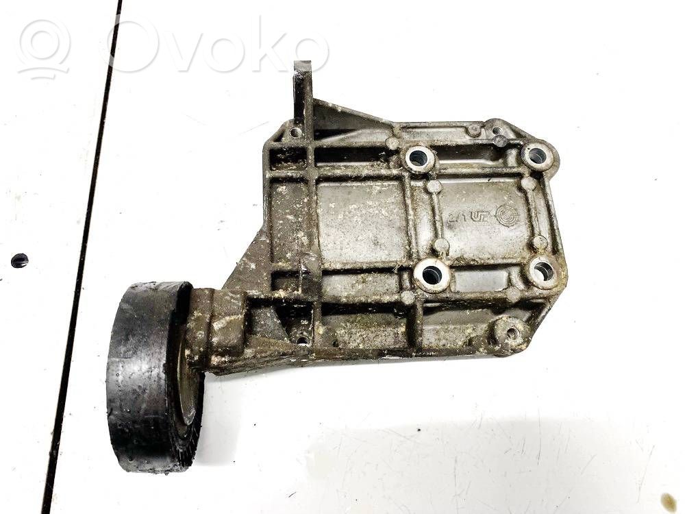 Land Rover Range Rover P38A Łapa / Mocowanie silnika 