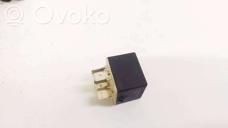 Otros relés   12V35A03548,12V35A03548