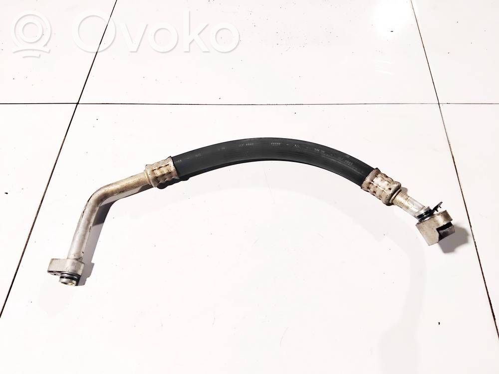 Dodge Journey Ilmastointilaitteen putki (A/C) 