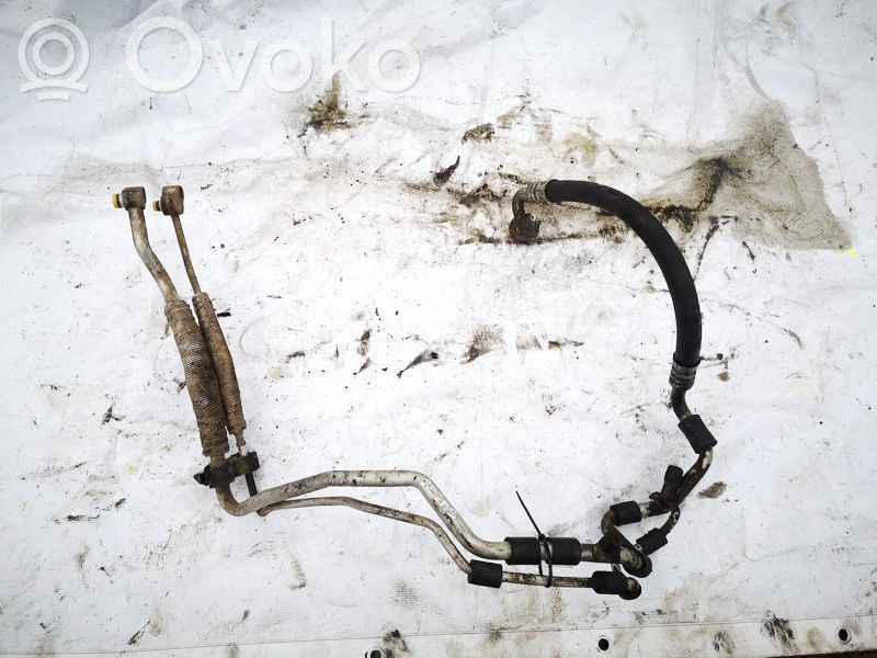Volkswagen Touran I Ilmastointilaitteen putki (A/C) 
