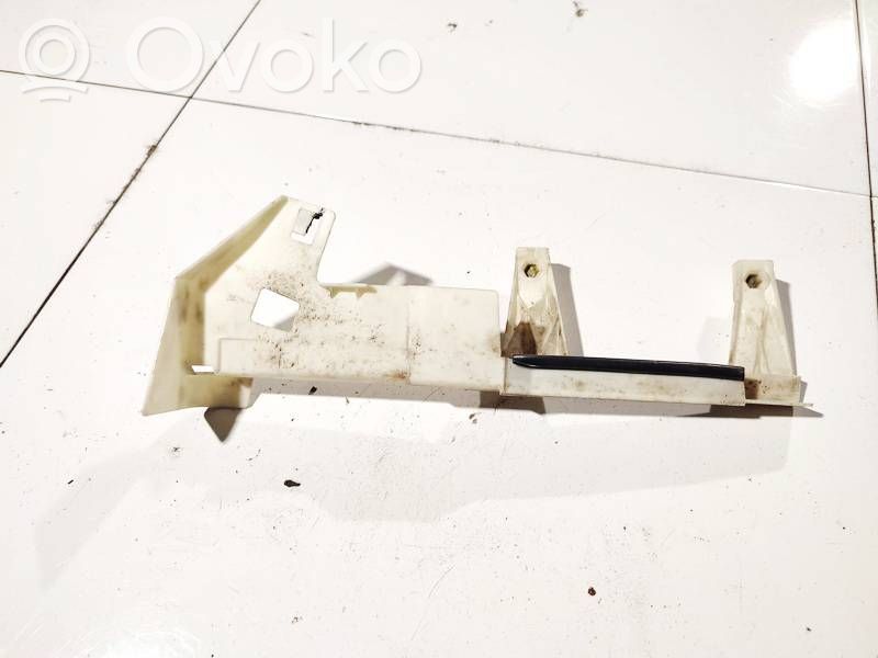 Peugeot 307 Uchwyt / Mocowanie zderzaka przedniego 