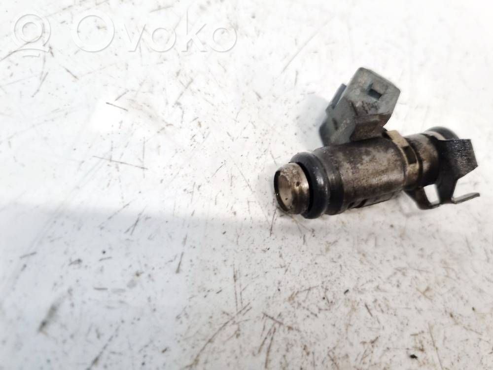 Renault Megane I Inyector de combustible 