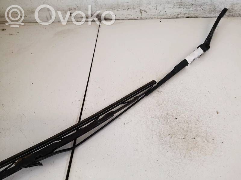 Peugeot 307 Wischerarm vorne 