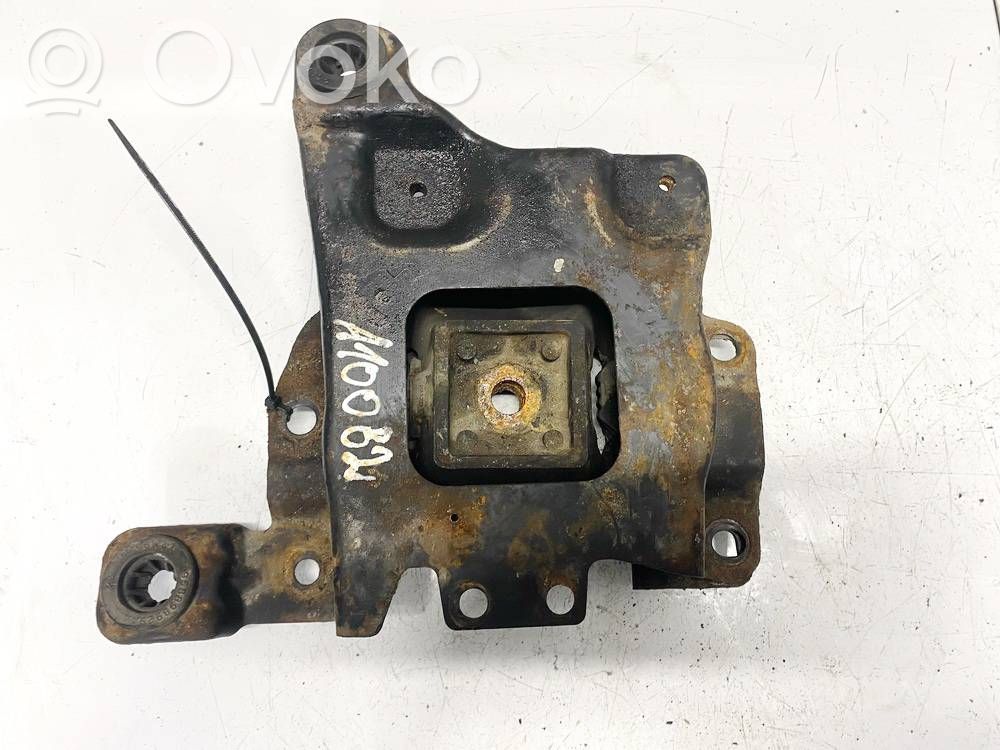 Ford Focus C-MAX Engine mount bracket 