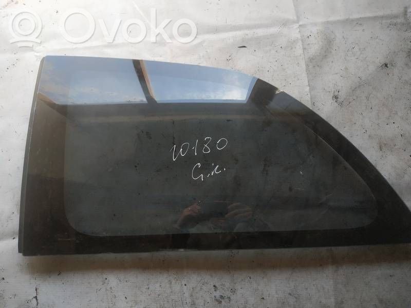 Toyota Yaris Finestrino laterale posteriore