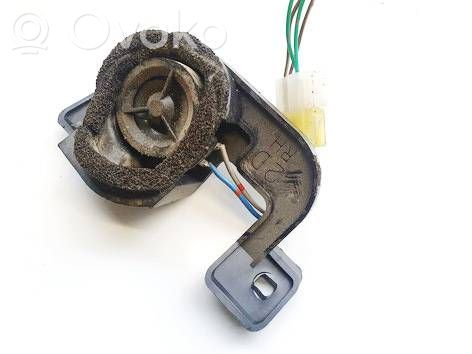 Subaru Outback Etuoven kaiutin 