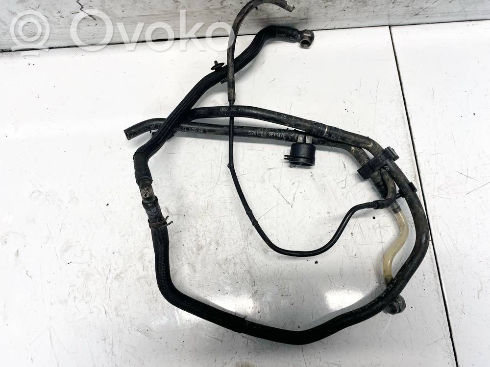 Audi Q7 4L Polttoaineputken letku 