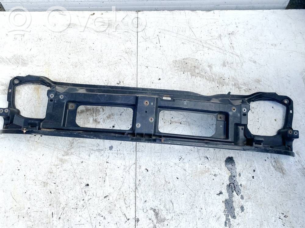 Opel Vivaro Panou suport radiator 