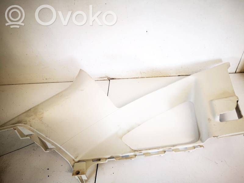 Dodge Caliber (D) pillar trim (bottom) 