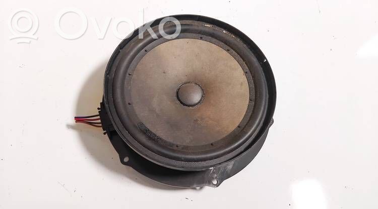 Skoda Octavia Mk2 (1Z) Etuoven kaiutin 