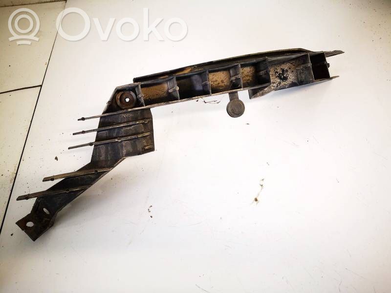Volkswagen Golf IV Suport montare bară spate 