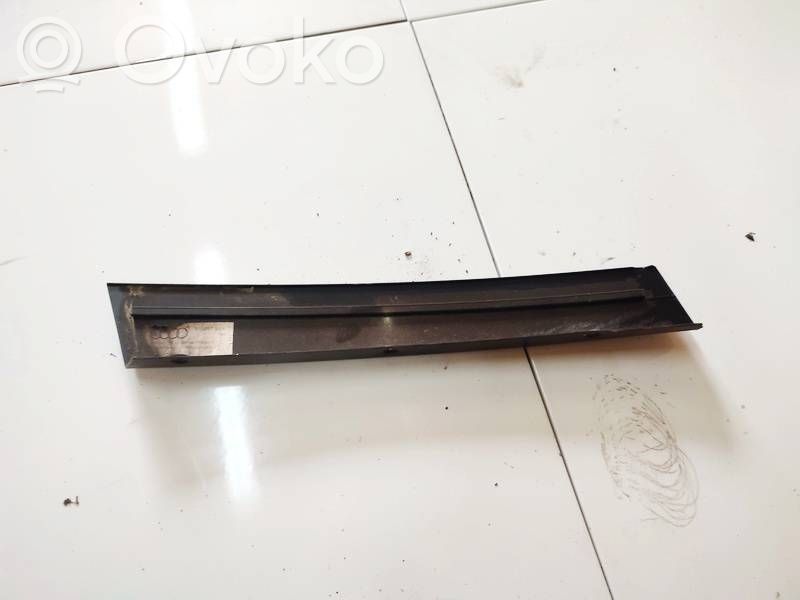 Audi A4 S4 B5 8D Muu etuoven verhoiluelementti 