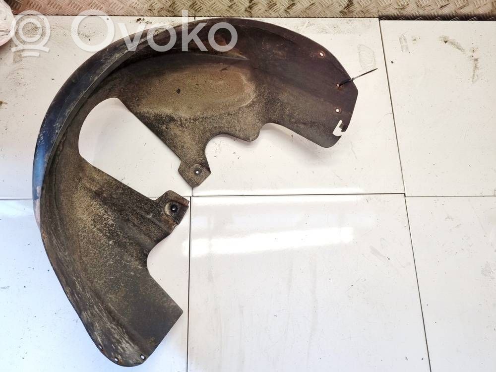 Volvo V50 Nadkole przednie 