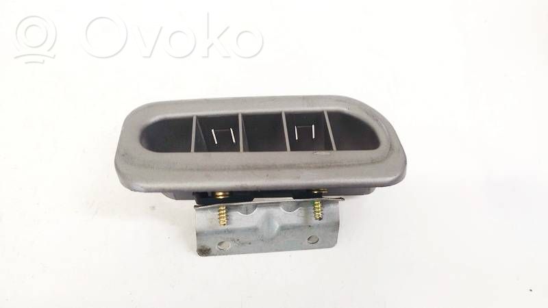 BMW 7 E65 E66 Rejilla de ventilación central del panel 