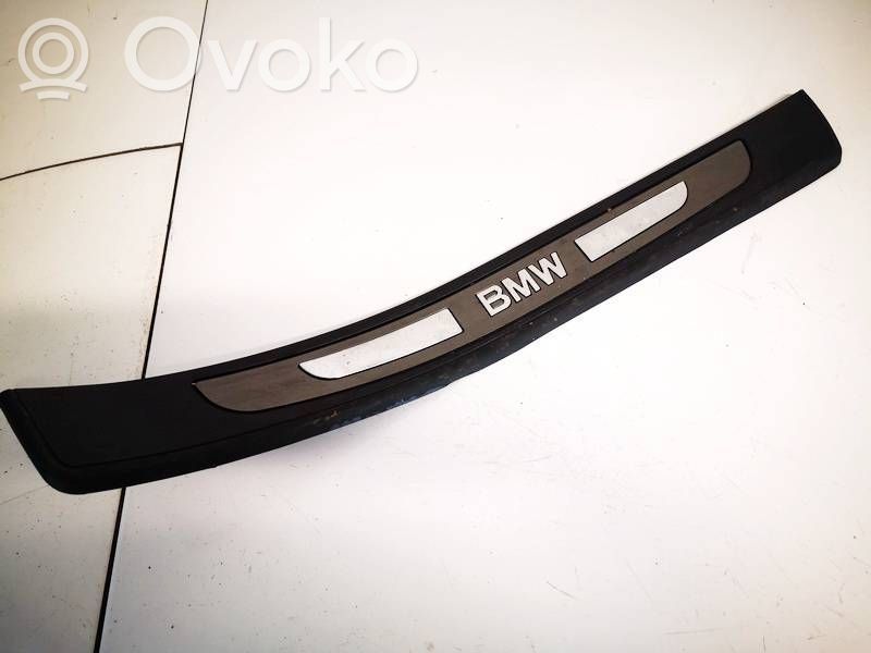 BMW 7 E65 E66 Moldura protectora del borde trasero 