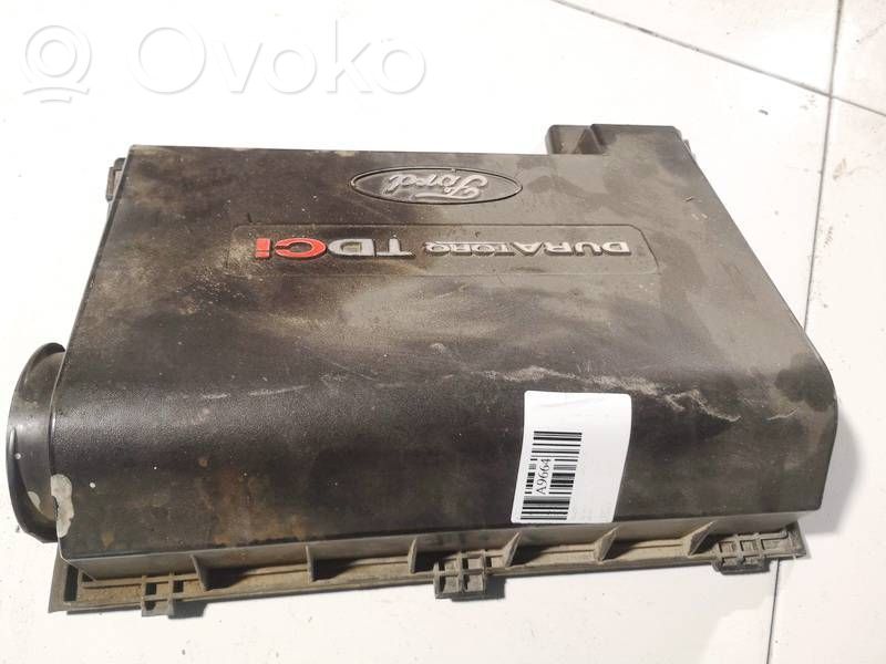 Engine cover (trim)   6743124,6743124