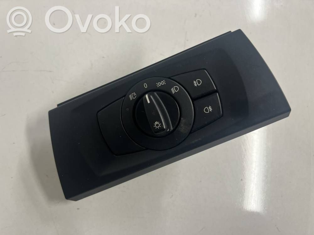 Light switch   693279604,1712501,33600201,6932796,693279604