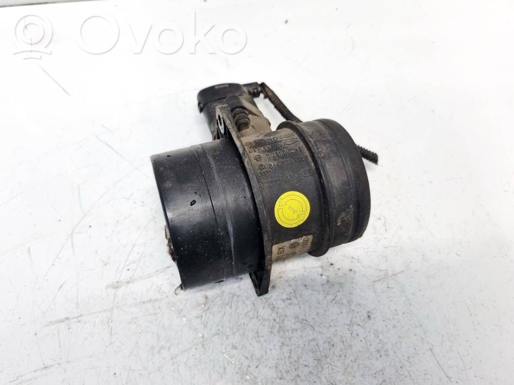 Volkswagen Touran I Przepływomierz masowy powietrza MAF 