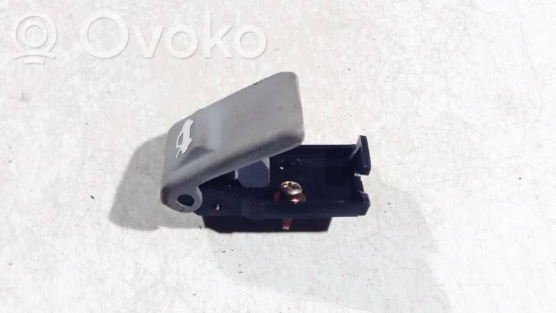 KIA Sorento Poignée, déverrouillage du capot moteur