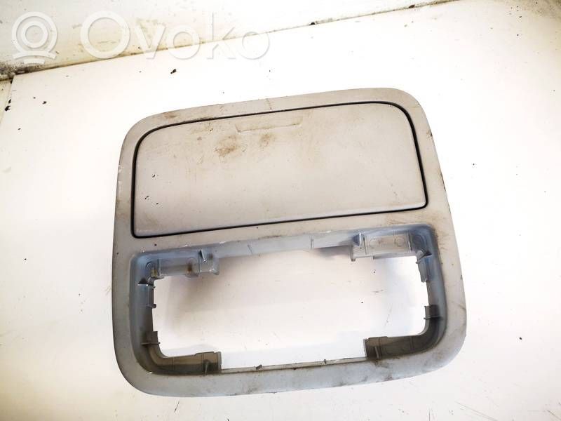 Honda Accord Handschuhfach 