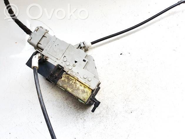 Peugeot 407 Zamek drzwi przednich 