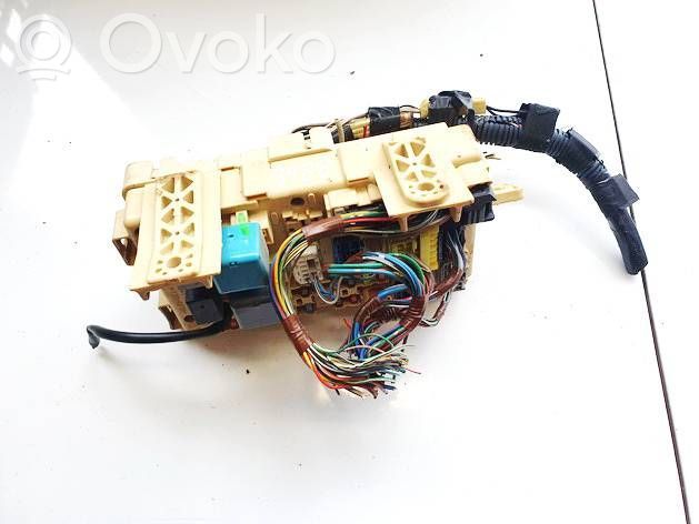 Toyota Avensis T250 Set scatola dei fusibili