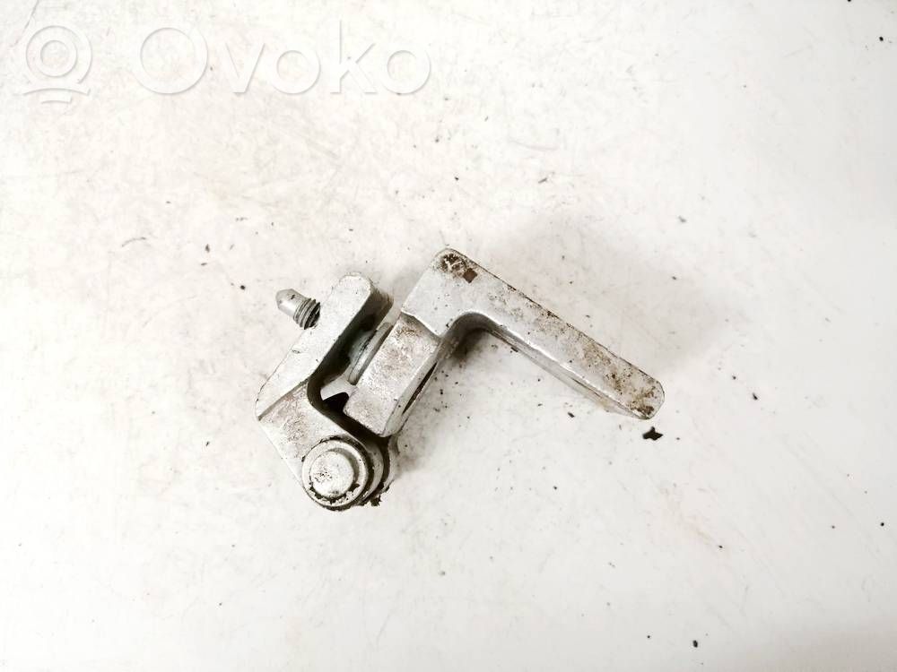 Audi A4 S4 B5 8D Takaoven alasarana