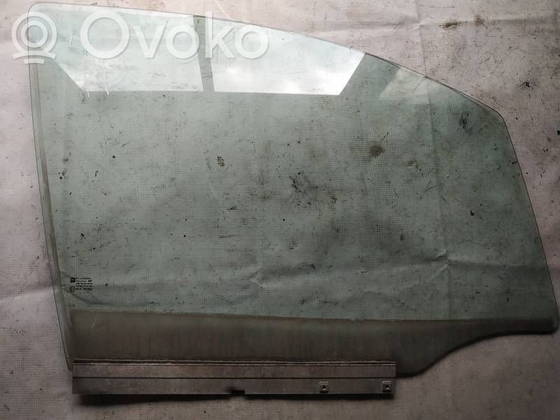 Opel Zafira A Vitre de fenêtre porte avant (4 portes)