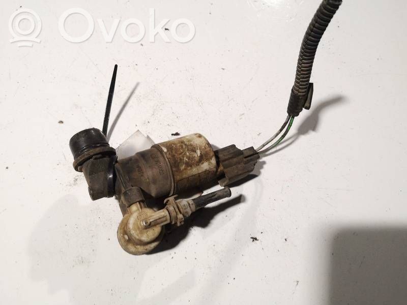 Ford Grand C-MAX Pompa lavavetri parabrezza/vetro frontale 