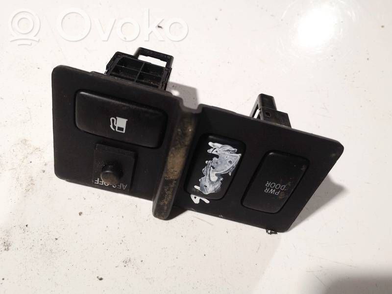 Lexus RX 300 Interruttore apertura sportello carburante 