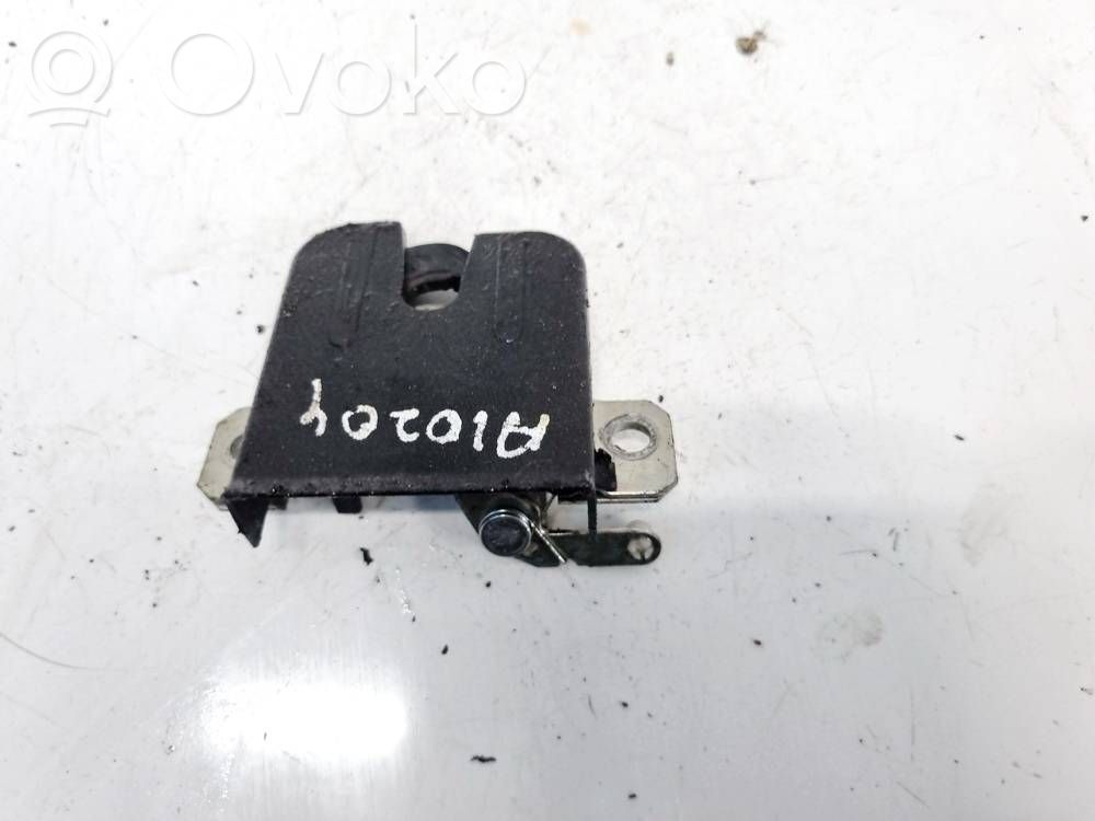 Volkswagen Polo IV 9N3 Încuietoare portbagaj 