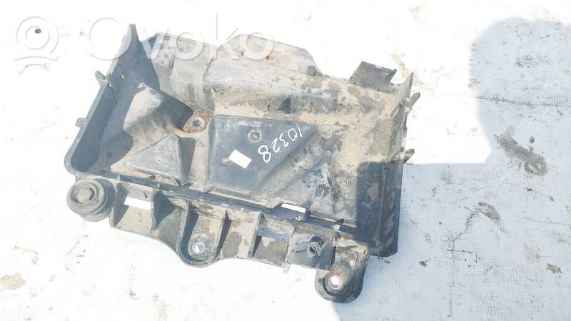 Skoda Fabia Mk2 (5J) Vassoio scatola della batteria 
