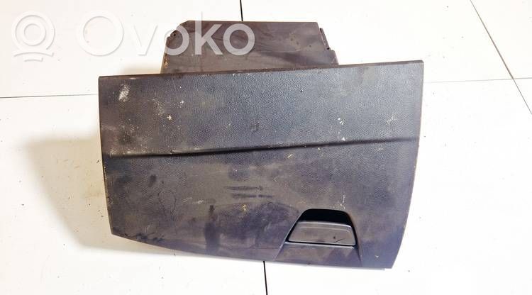 Hansikaslokero   VPBM5XA06010ACW,TOOL3161,TOOL3161,VPBM5XA06010ACW