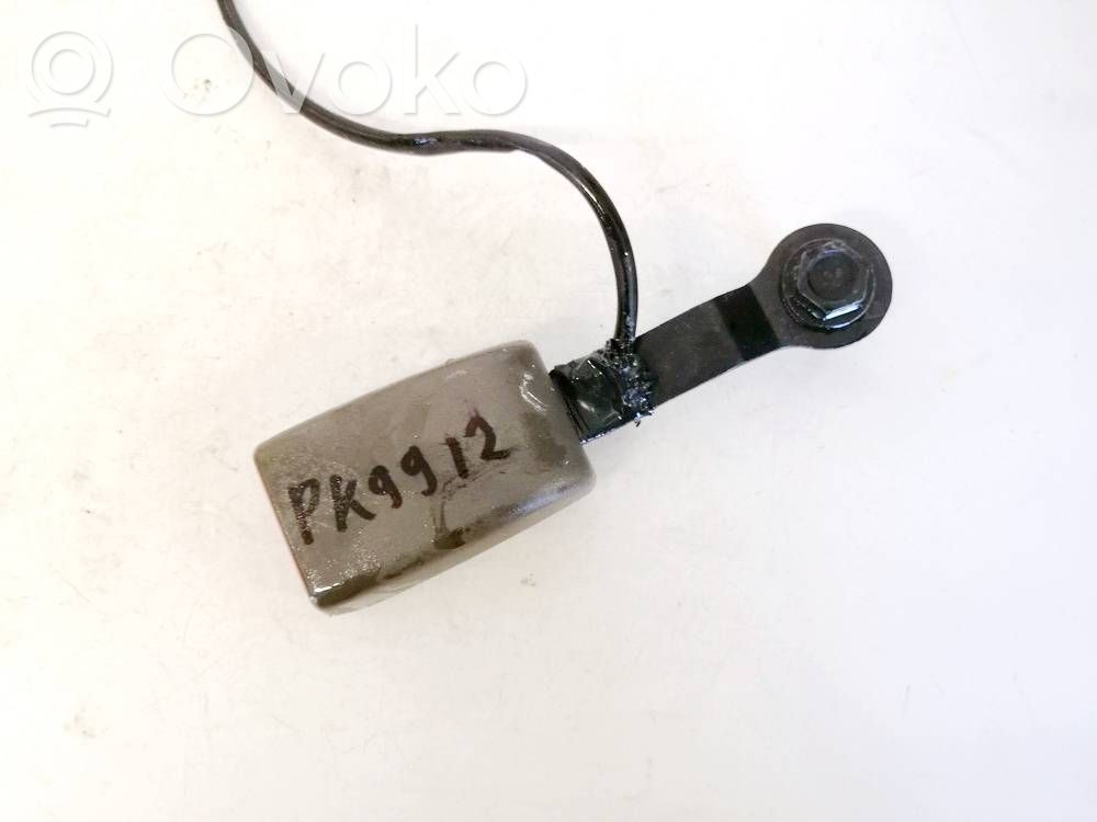 Nissan Note (E11) Bridă fixare centură de siguranță față
