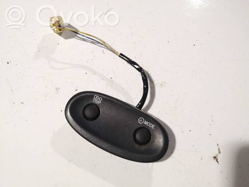 Toyota Yaris Autres commutateurs / boutons / leviers 