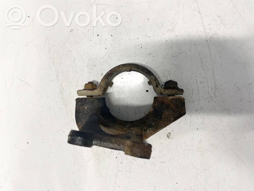 Ford Mondeo Mk III Supporto di montaggio del motore (usato) 