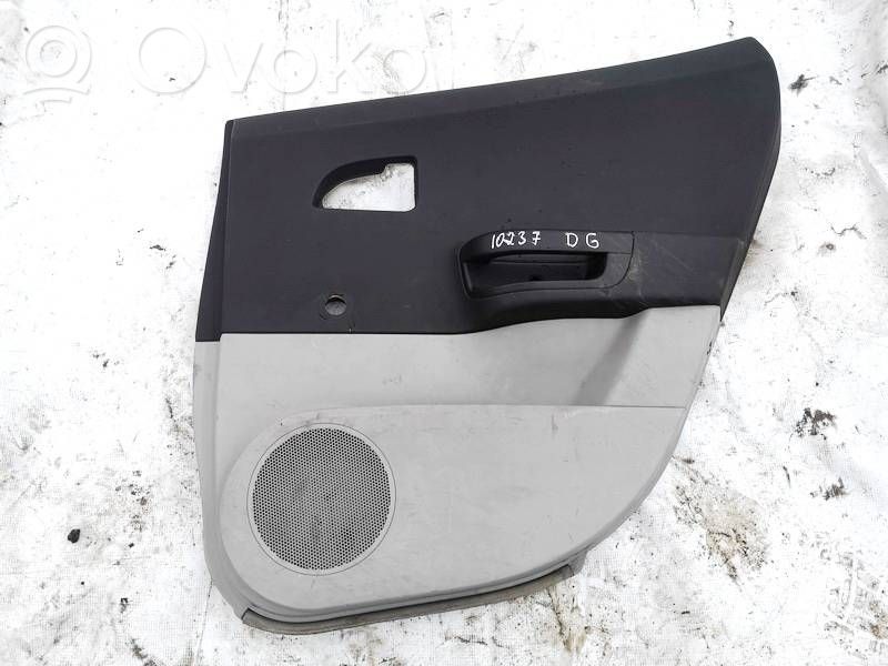 KIA Ceed Takaoven verhoilu 
