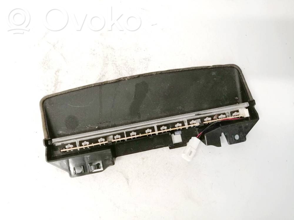 Jaguar X-Type Third/center stoplight 