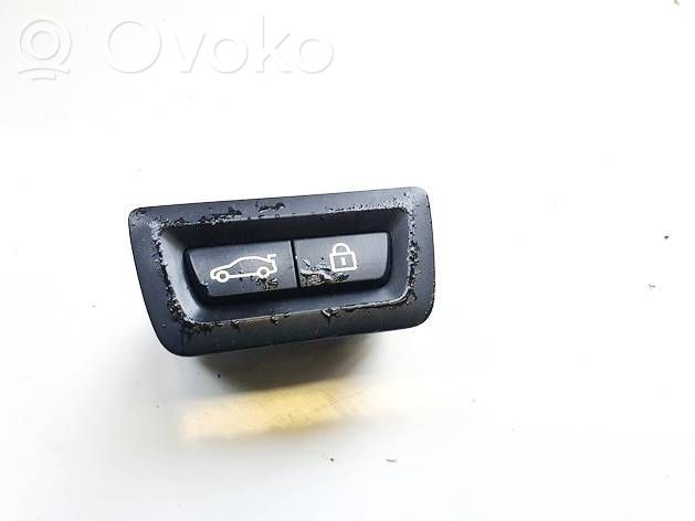 BMW 5 GT F07 Przełącznik / Przycisk otwierania klapy bagażnika 
